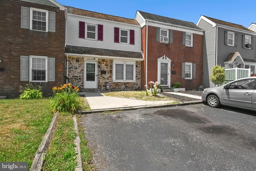 714 E 5th St, Boyertown, PA 19512 - #3