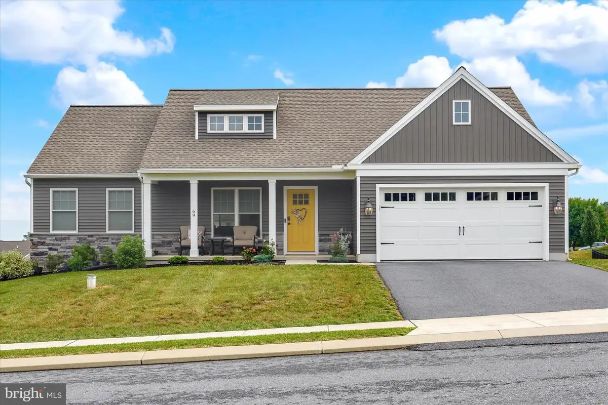 69 Clover Dr, Myerstown, PA 17067 - #1