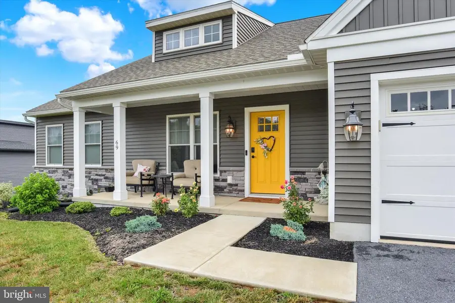 69 Clover Dr, Myerstown, PA 17067 - #2