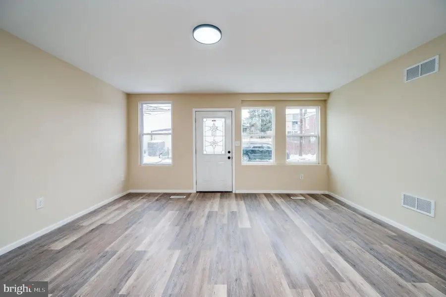 812 Bingaman St, Reading, PA 19602 - #3