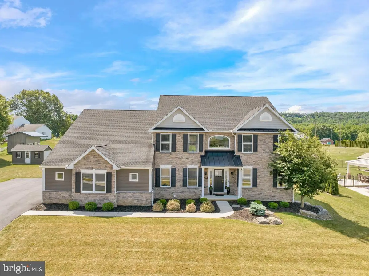 64 Middletown Rd, Fleetwood, PA 19522 - #1