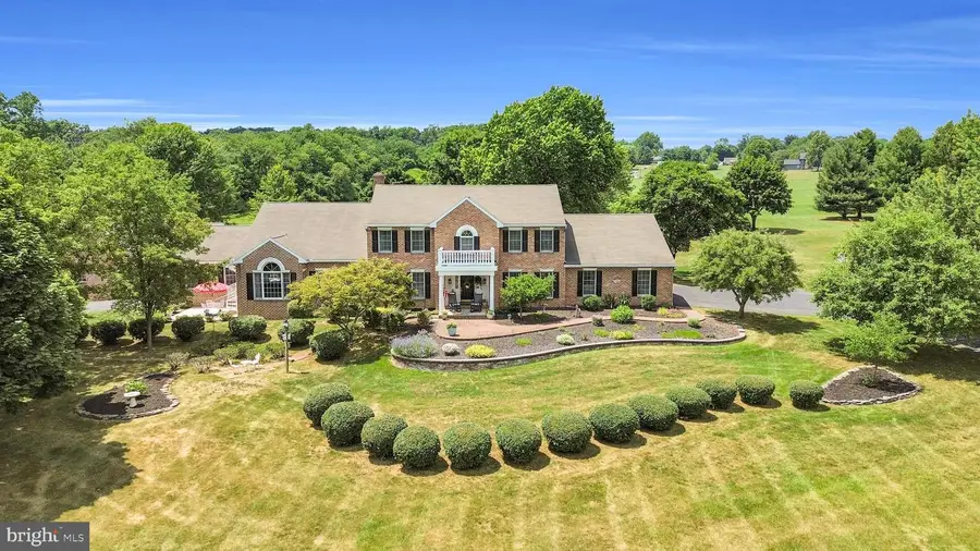 715 Mohns Hill Rd, Sinking Spring, PA 19608 - #2