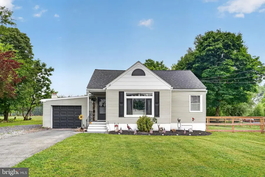 5905 Littlefield Ave, Reading, PA 19606 - #2