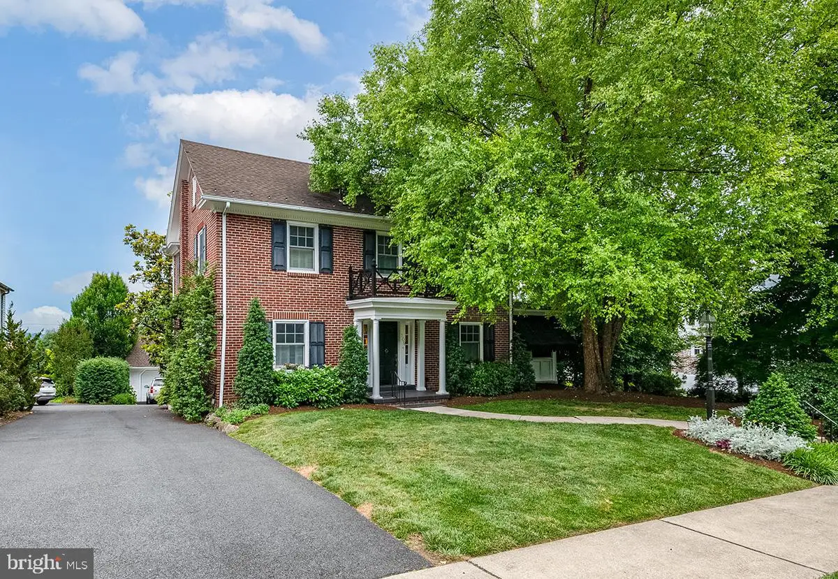 109 E 36th St, Reading, PA 19606 - #1