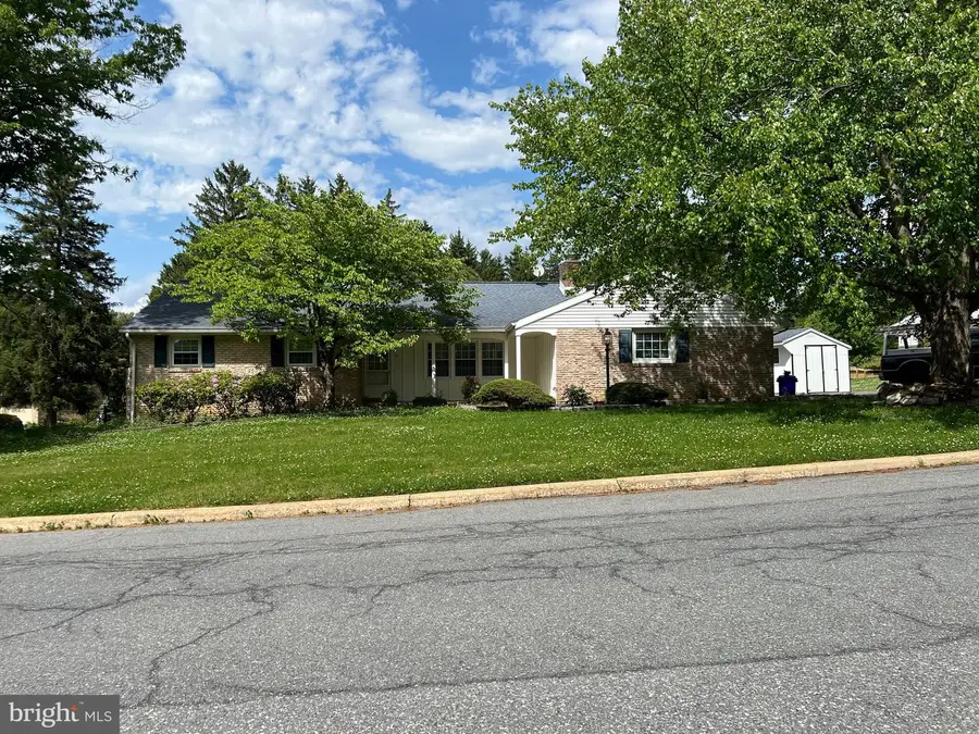 16 Wendy Rd, Reading, PA 19601 - #2