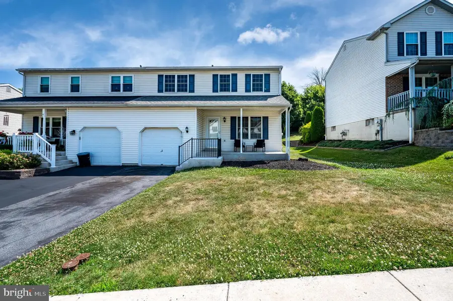 391 Sioux Ct, Reading, PA 19608 - #2