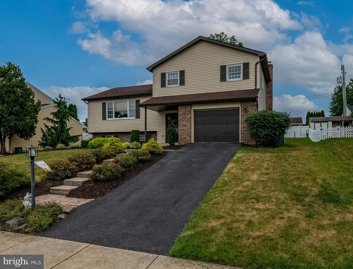 3028 Linda Ln, Reading, PA 19608 - #1