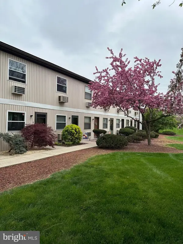1338-f W Wyomissing Blvd, WEST LAWN, PA 19609