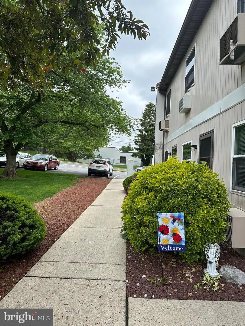 1338-f W Wyomissing Blvd, West Lawn, PA 19609 - #3