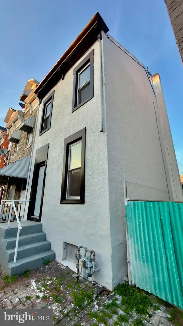 1539 Moss St, Reading, PA 19604 - #2