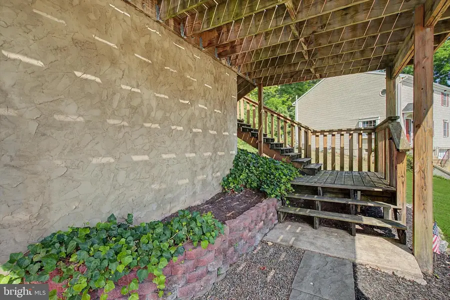 426 Grove Ave, Mohnton, PA 19540 - #2