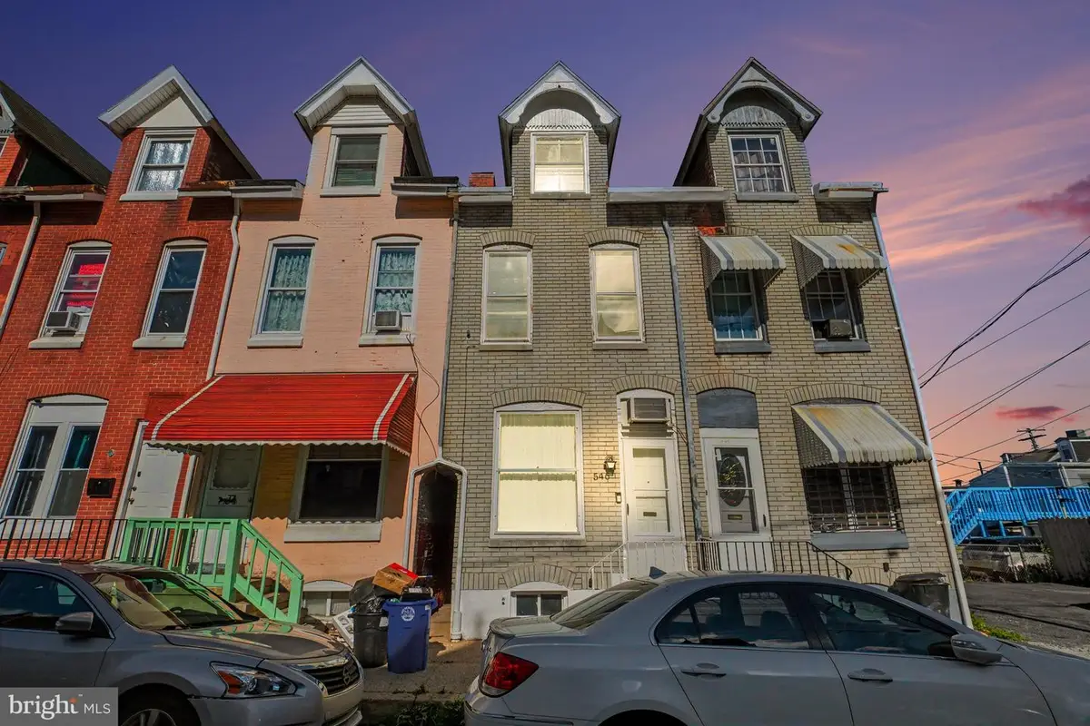 546 Locust St, Reading, PA 19604 - #1