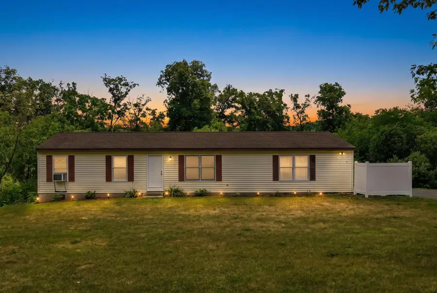 4031 Pricetown Rd, Fleetwood, PA 19522 - #2