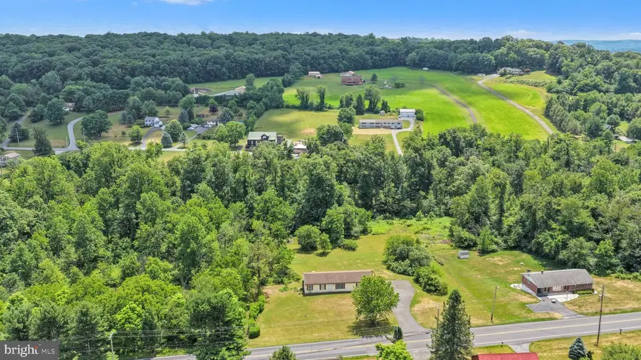 4031 Pricetown Rd, Fleetwood, PA 19522 - #3