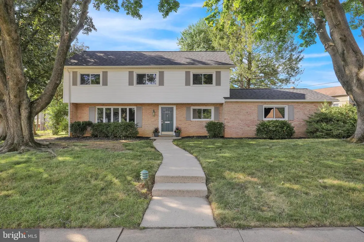 2203 Burkey Dr, Wyomissing, PA 19610 - #1