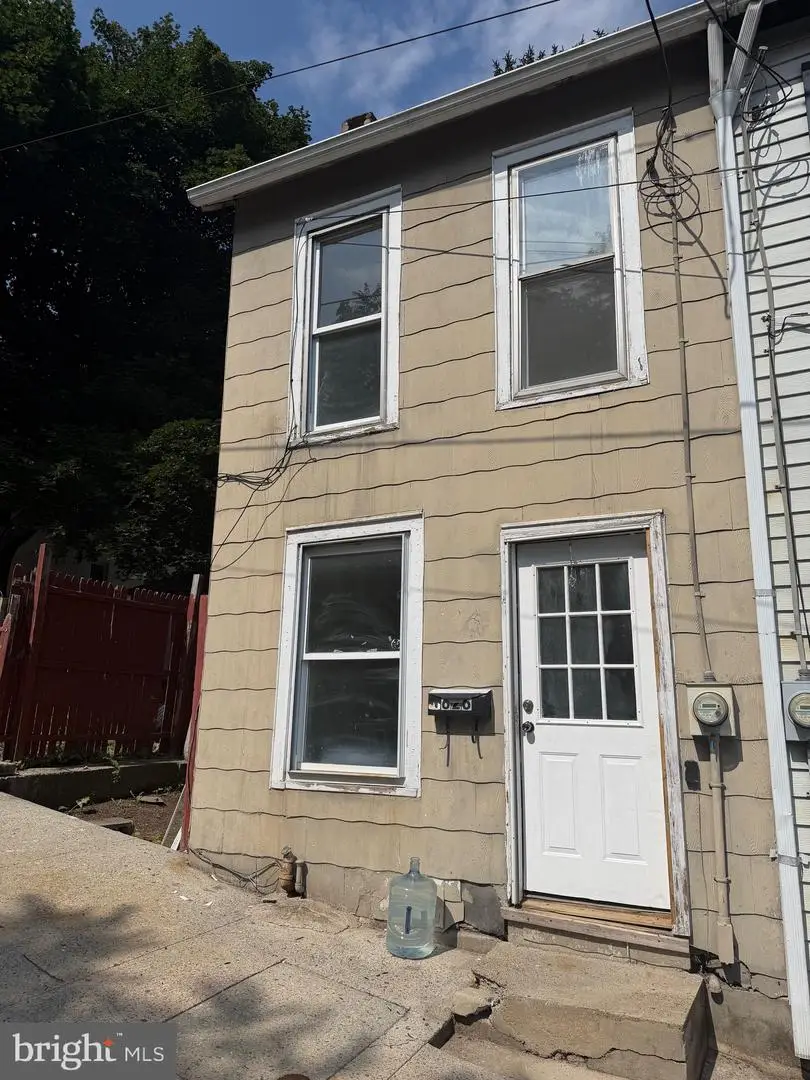 626 S 17 1/2 St, Reading, PA 19606 - #2