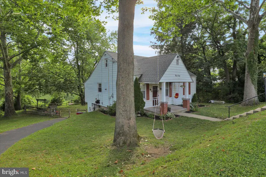 140 Pennwyn Pl, Reading, PA 19607 - #3