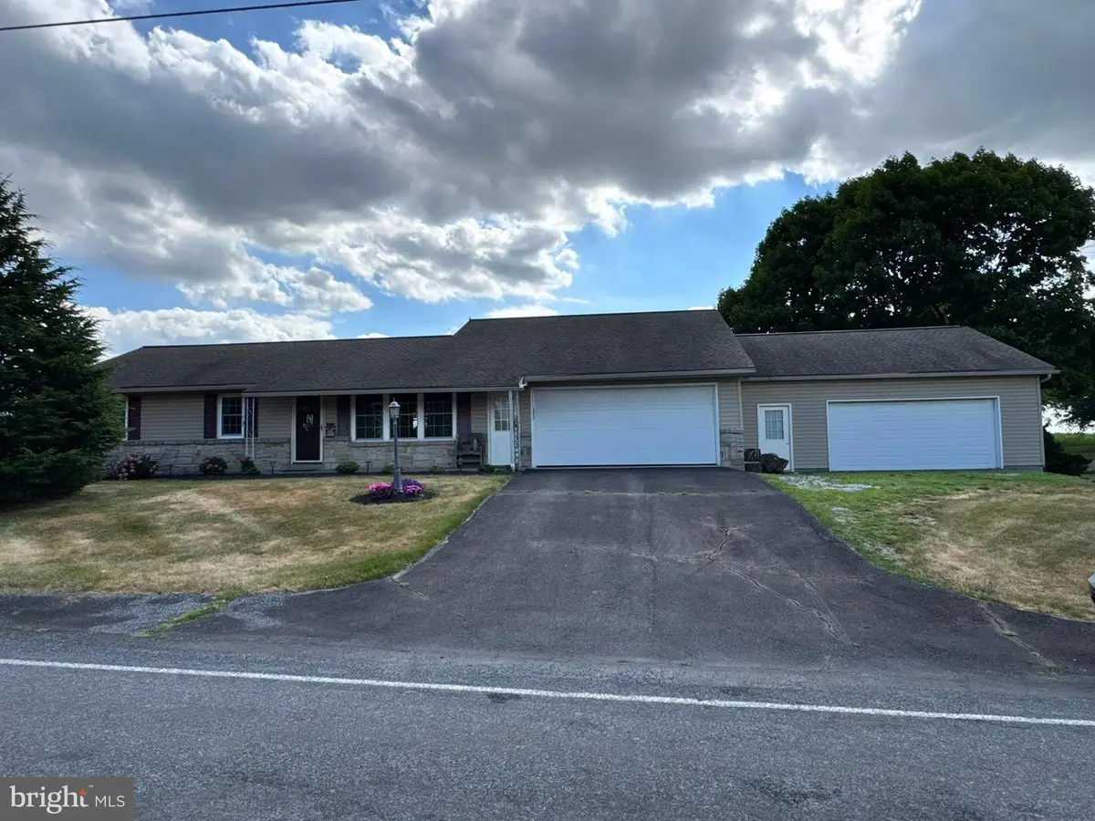 35 Camp Swatara Rd, Myerstown, PA 17067 - #1