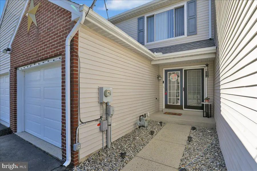 707 Hawk Ridge Dr, Hamburg, PA 19526 - #3