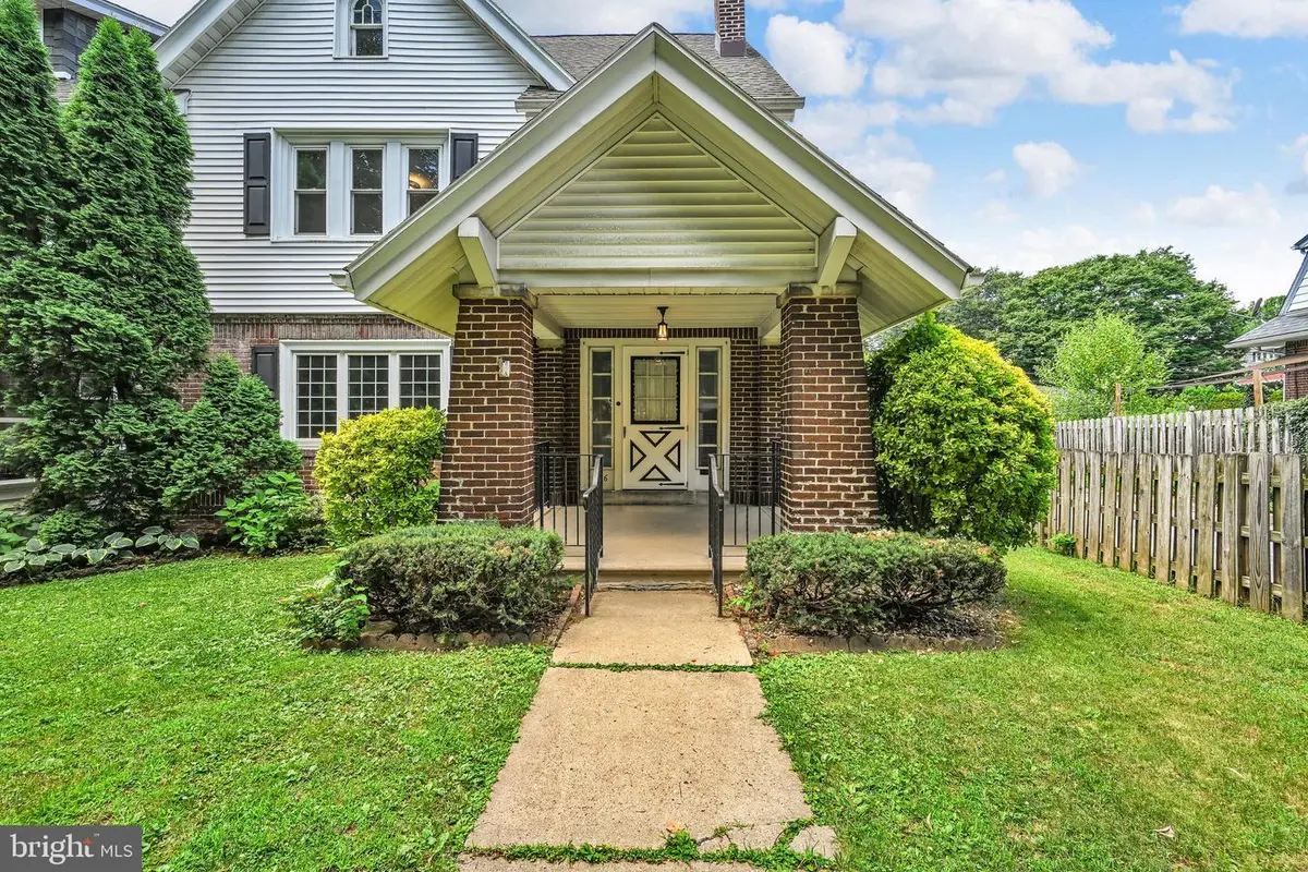 116 Park Rd, Reading, PA 19610 - #1