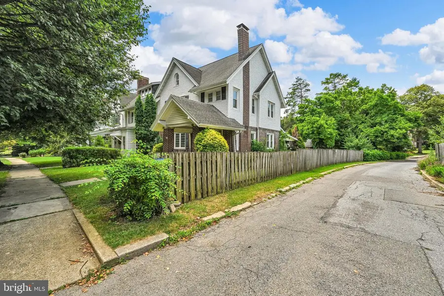 116 Park Rd, Reading, PA 19610 - #2