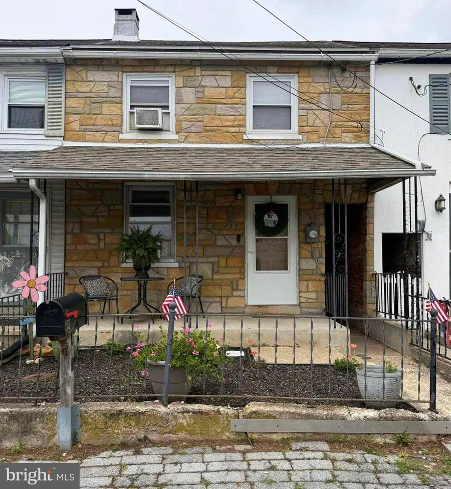 153 Spring Garden St, Leesport, PA 19533 - #2