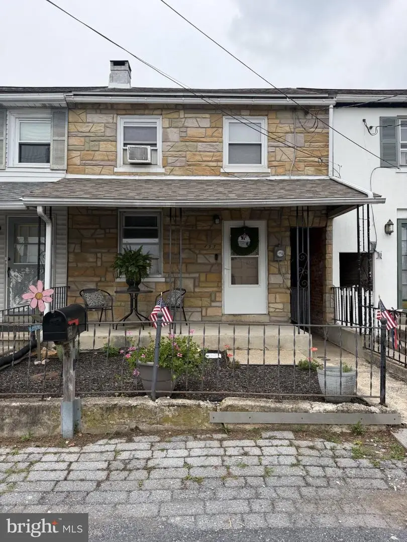 153 Spring Garden St, Leesport, PA 19533 - #3