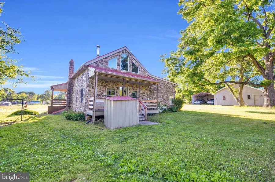 3390 Mountain Rd, Hamburg, PA 19526 - #2