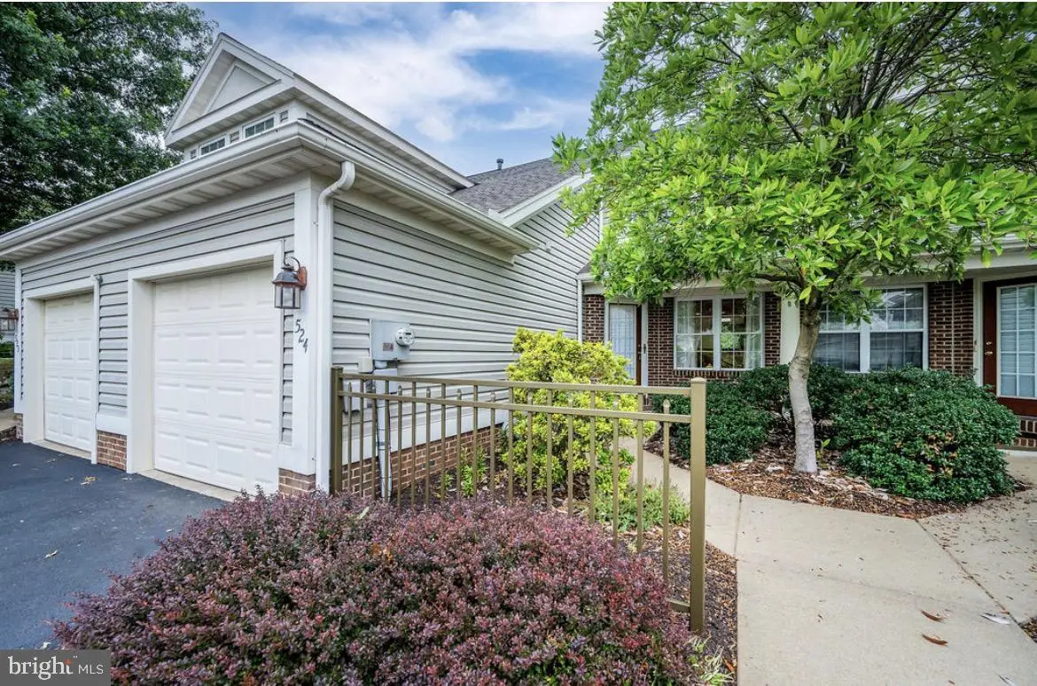 524 Oak Hill Ln, Wyomissing, PA 19610 - #1
