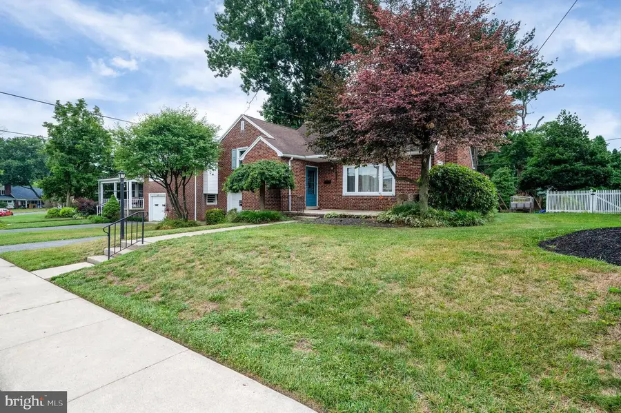 118 Emerald Ave, Reading, PA 19606 - #3