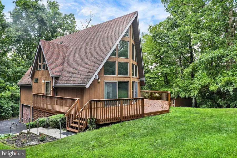 31 Todd Dr, Leesport, PA 19533 - #2