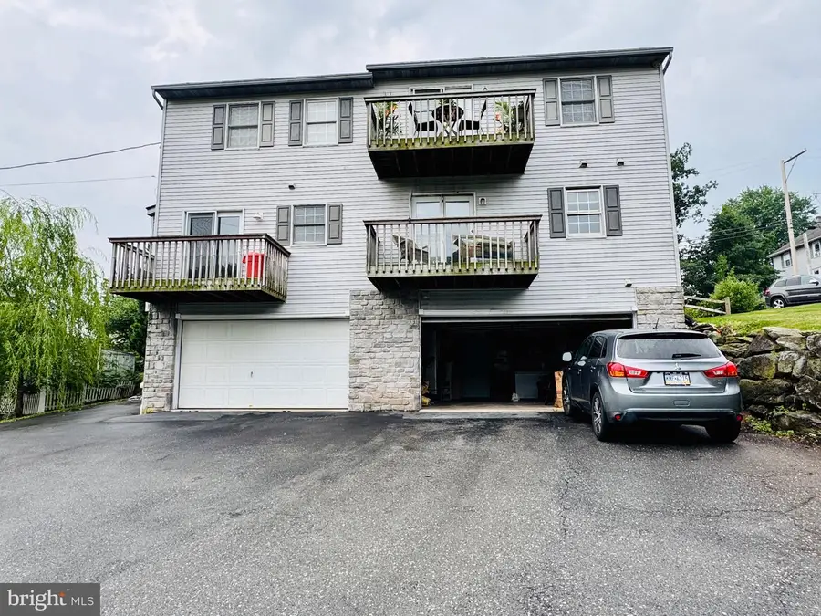 25 W Madison St, Mohnton, PA 19540 - #3