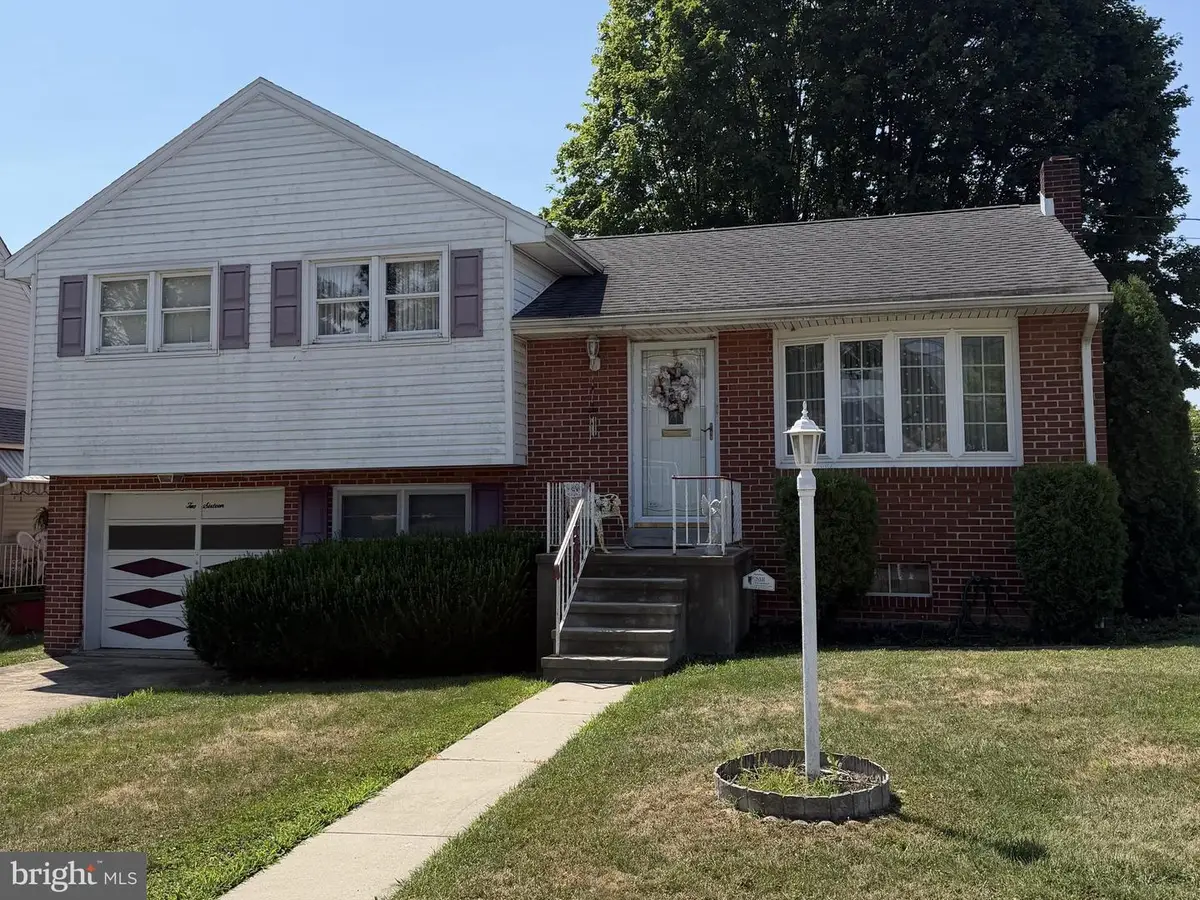 216 Prospect Ave, Reading, PA 19611 - #1