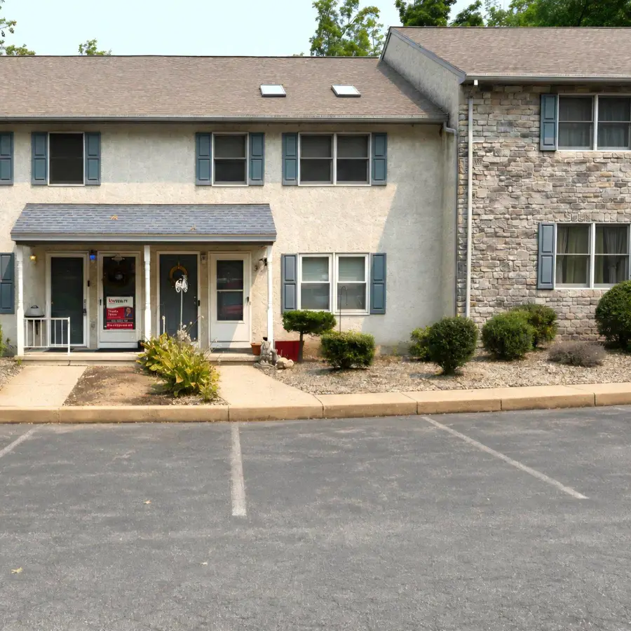 10 Maplewood Ave #3b, Mohnton, PA 19540 - #2