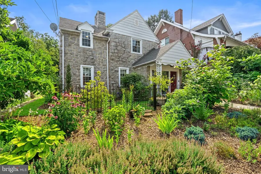 28 W 2nd St, Boyertown, PA 19512 - #2