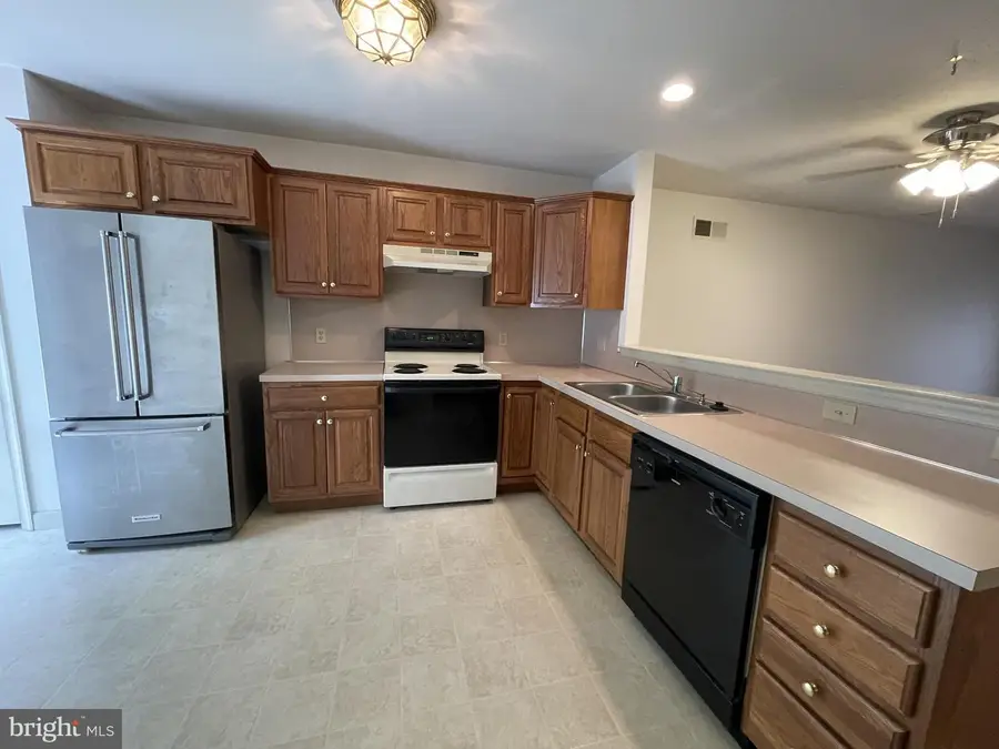 439 Epsilon Dr, Wernersville, PA 19565 - #3