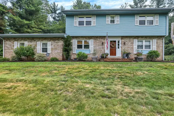 18 Hillside Rd, BIRDSBORO, PA 19508