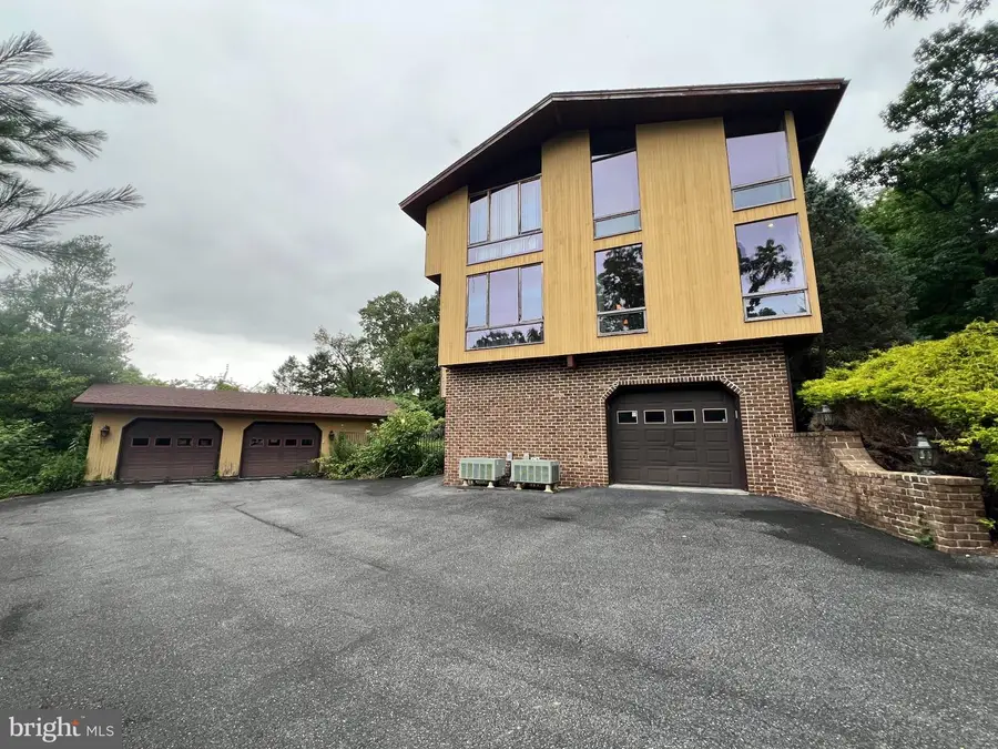 125 Grandview Blvd, Reading, PA 19609 - #2