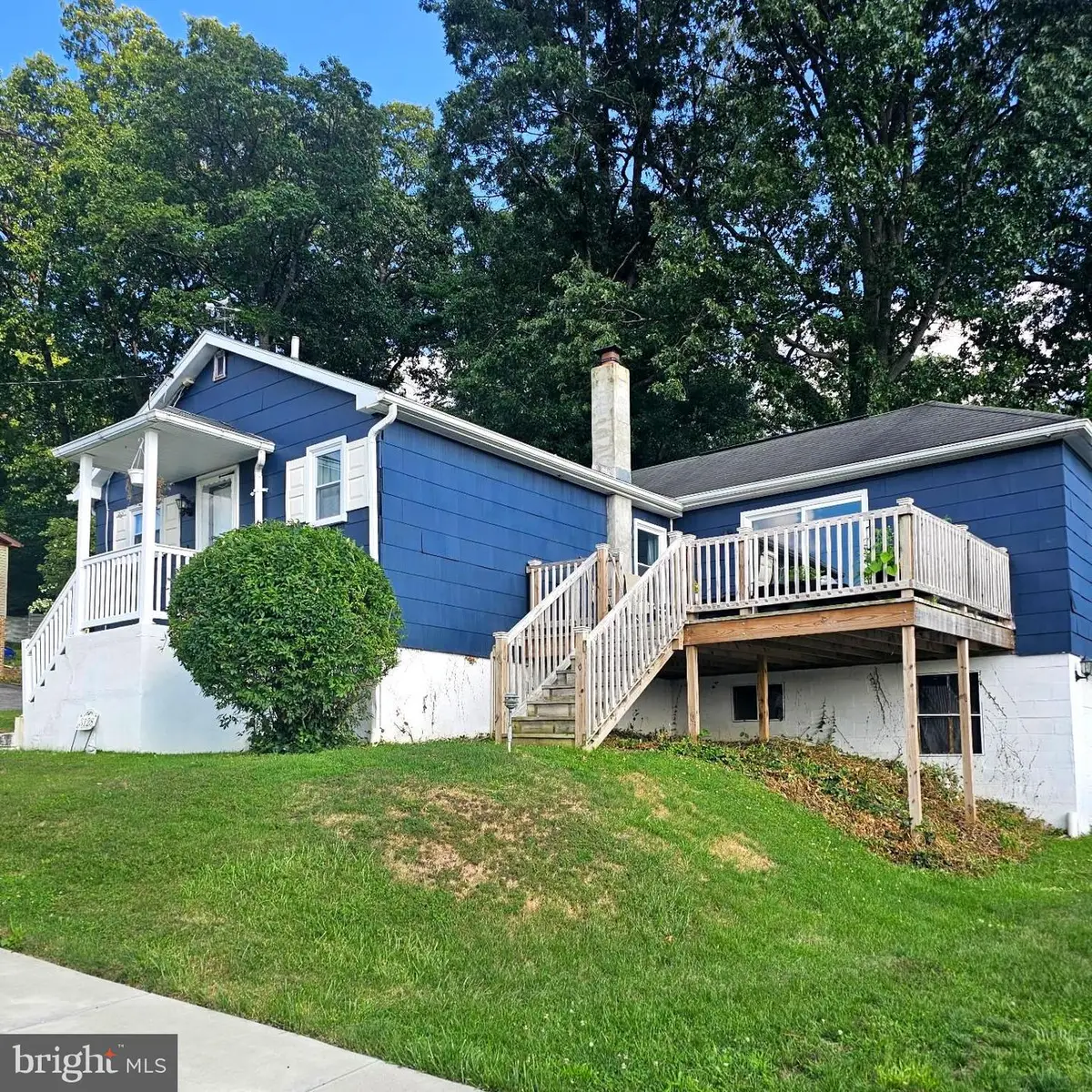 3128 Oak St, Reading, PA 19605 - #1