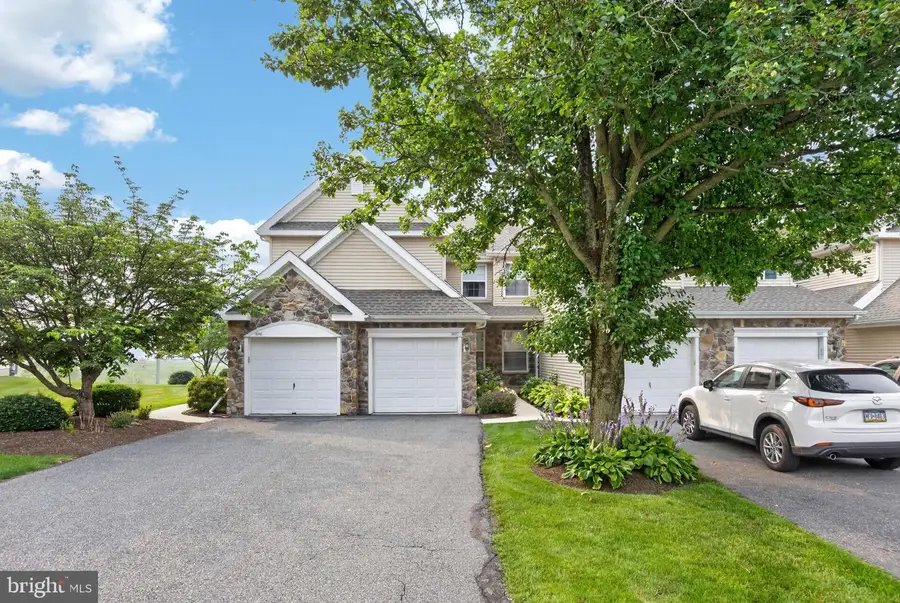 601 Country Ln, Morgantown, PA 19543 - #3