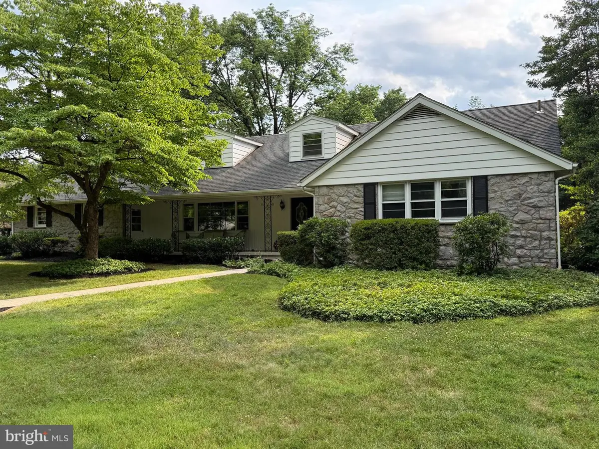 1202 Old Mill Rd Rd, Reading, PA 19610 - #1