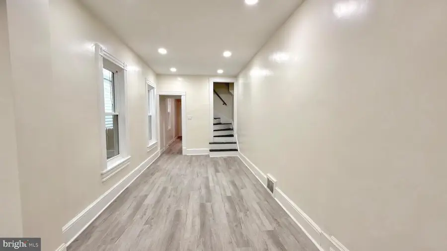 553 Gordon St, Reading, PA 19601 - #3