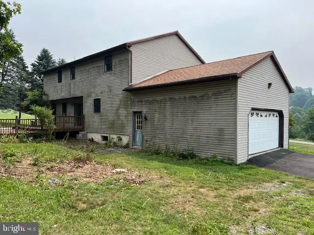 406 Miller Rd, Reading, PA 19608 - #3