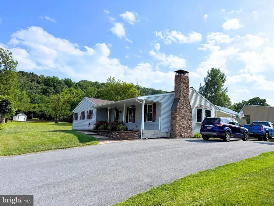 902 Fritztown Rd, Reading, PA 19608 - #2