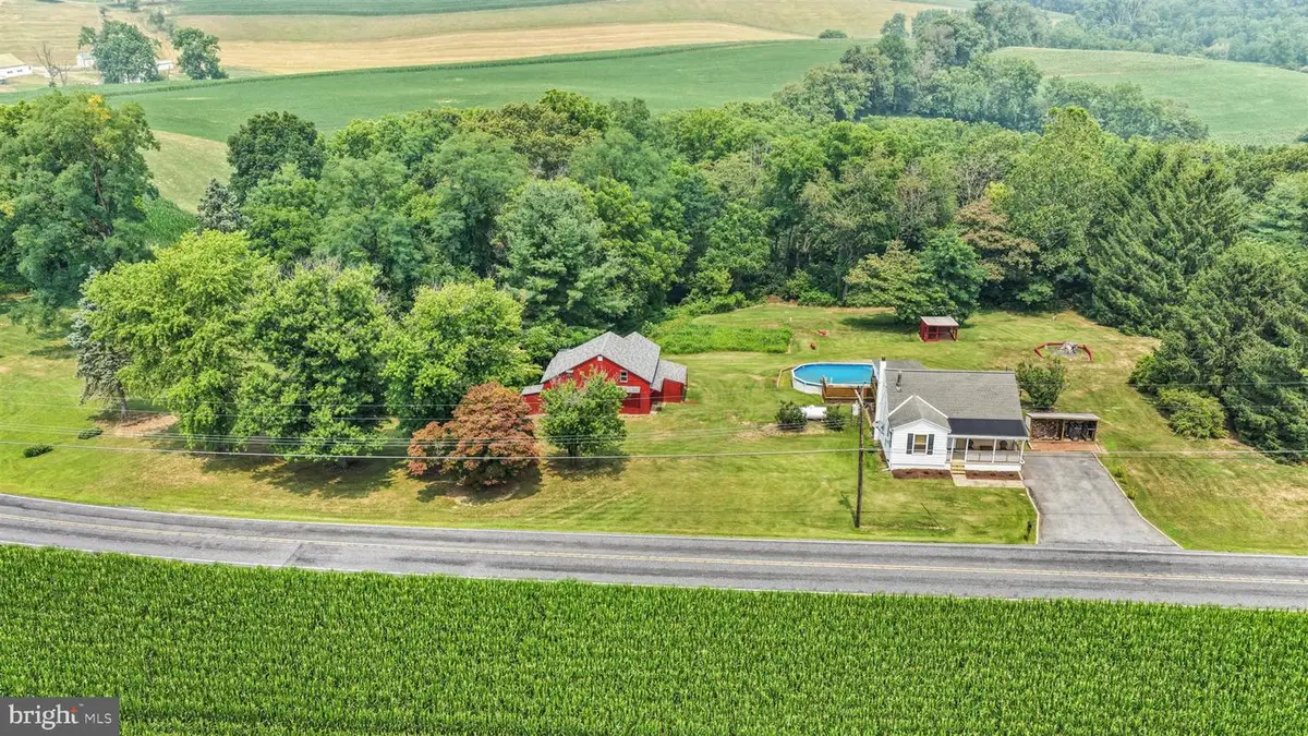 2383 Brownsville Rd, Robesonia, PA 19551 - #1