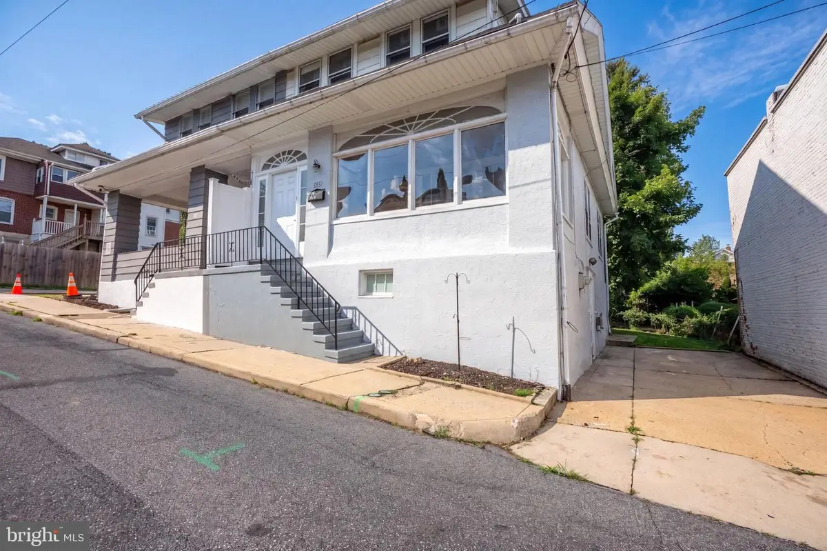18 Pennwyn Tc Ter, Reading, PA 19606 - #1