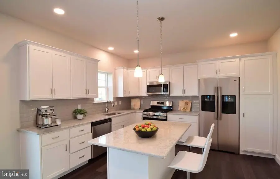 116 Sunglo Dr, Leesport, PA 19533 - #3