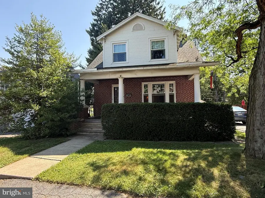 41 Wilson St, West Lawn, PA 19609 - #2
