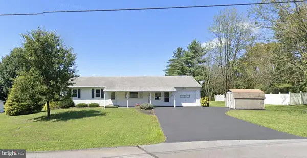 56 Hillview Rd, BIRDSBORO, PA 19508