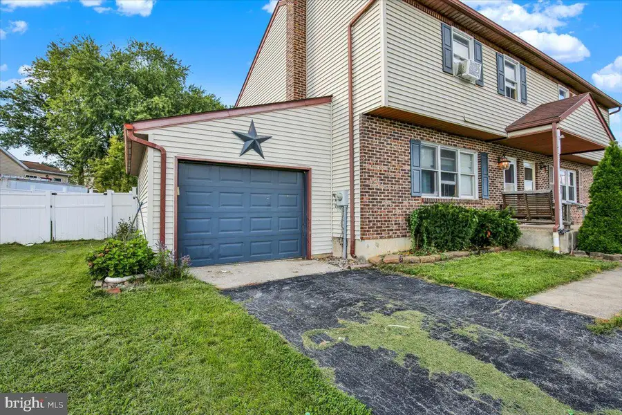 403 Grant Ave, Leesport, PA 19533 - #3